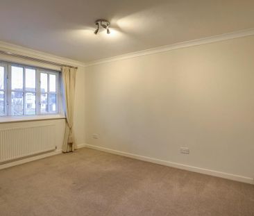 4 bedroom detached house to rent - Photo 5