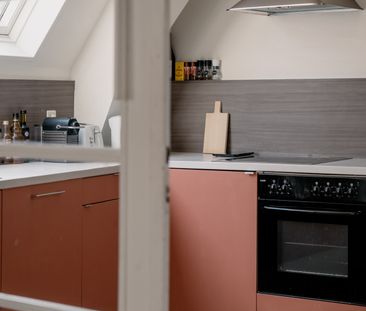 Gemeubeld dakappartement in een 17de eeuws traditioneel diephuis - Photo 4