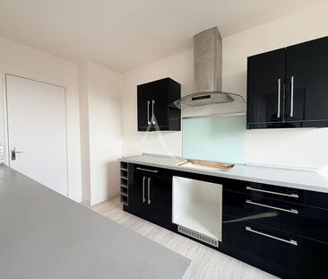 Location Appartement 4 pièces 93m² - Photo 5