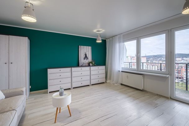 Dwupokojowe mieszkanie z balkonem i piwnicą - Zdjęcie 1