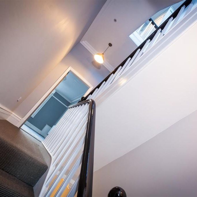 2 bedroom penthouse to rent - Photo 1