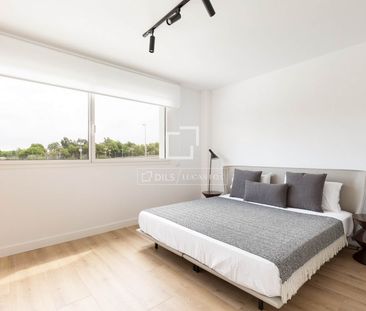 Excellent 4-bedroom house with 108 m² garden for rent in Gavà Maritimo - Photo 6