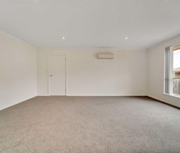 Spacious Family Home - Photo 2