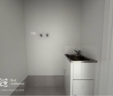 Modern 2-Bedroom Unit in Edgeworth - Photo 5