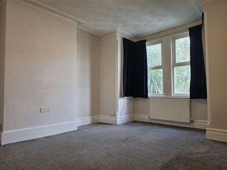 Ellis Road, Clacton-on-sea, CO15 - Photo 2