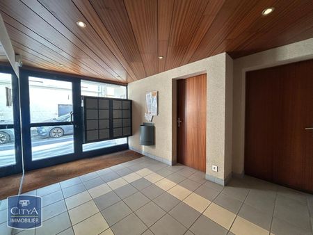Location Appartement 2 pièces 42m² LAVAL 53000 - Photo 3