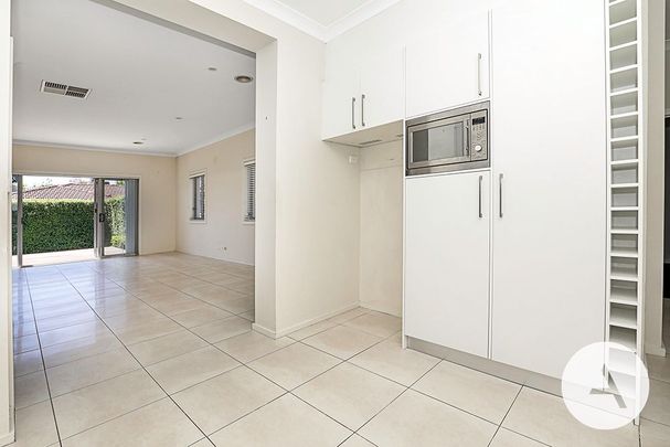 5 Elder St,Braddon - Photo 1