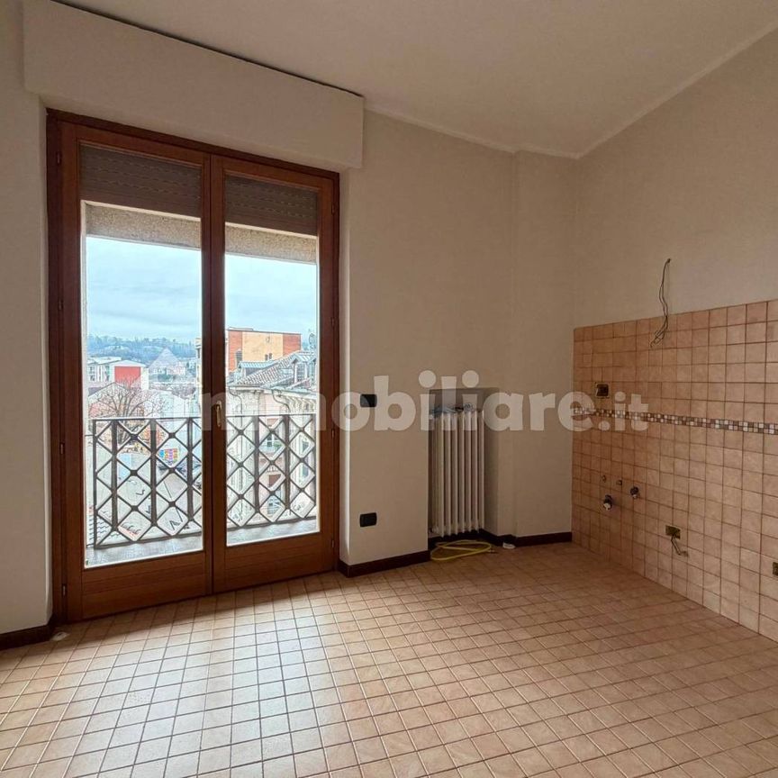 Quadrilocale via Vincenzo Gioberti 8, Centro, Alba - Photo 1