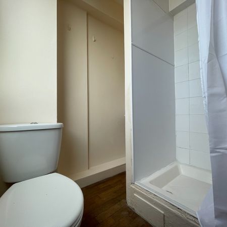 Studio Flat, Mede House, SO15 - Photo 3