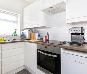 1 bedroom house to rent - Photo 2