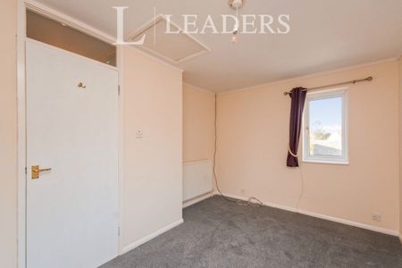 1 bedroom house to rent Stonefield Way, Burgess Hill, West Sussex, RH15 - Photo 5
