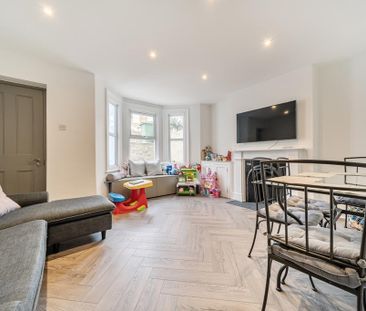 3 bedroom terraced house to rent - Photo 6