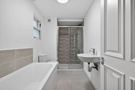 Apt 8 51-53Bridge Street, LISBURN, BT28 1XZ - Photo 2