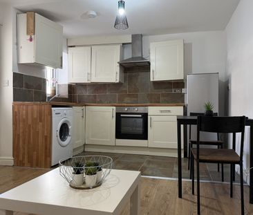 1 Bed Flat, Cyprus Road, LE2 - Photo 3