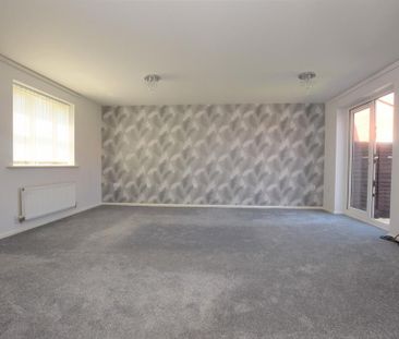 3 bedroom semi-detached house to rent - Photo 4