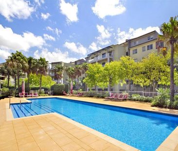 Spacious Two Bedroom Apartment in Sought After Complex - Photo 4