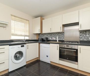 3 bedroom end of terrace house to rent - Photo 5