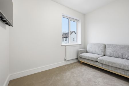 One-Bedroom House share - Photo 3