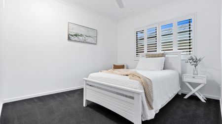 4 Year Old Stylish Home with Pool and Media Room - Photo 5