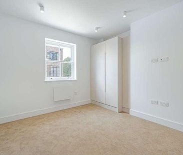 Mitcham Lane, London, SW16 - Photo 1