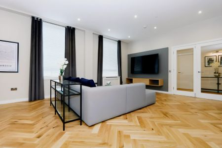 3Bedrooms, 4Bathrooms - Photo 4