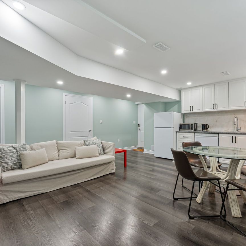 For Lease - 183 Rockledge Drive Unit# Lower, Hamilton, Ontario - Photo 1