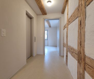 Neubau - Charmante Wohnung mit Sichtbalken und grossem Turmbalkon! - Photo 4