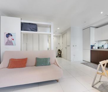 Studio to rent - Photo 2