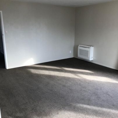 Sunny & Spacious Three-Bedroom Home - Photo 1