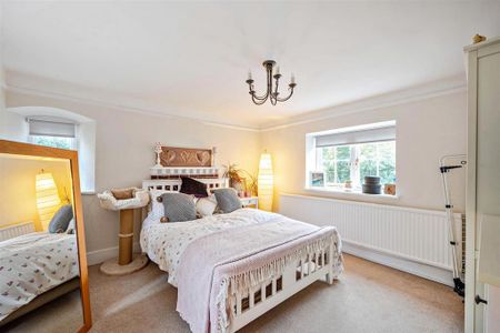 4 bedroom apartment to rent - Photo 5