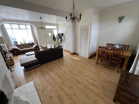 Fairfax Drive, Westcliff-on-Sea, Property for rent - Photo 2