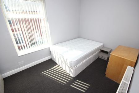 Room , Lydford Street - Photo 3