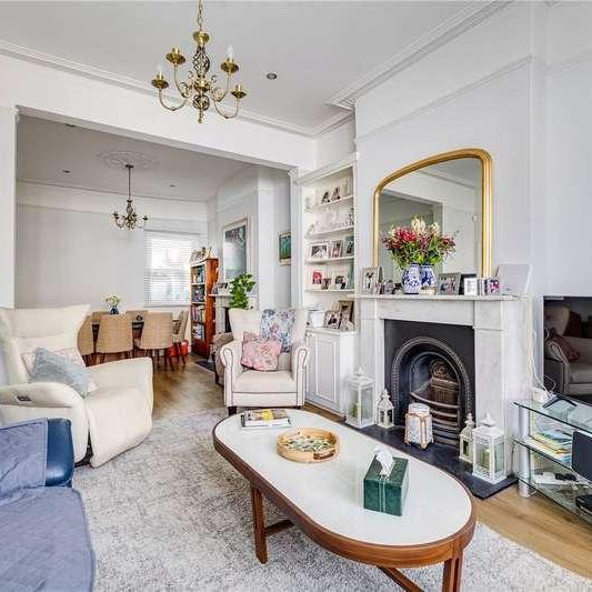 Munster Road, London, SW6 - Photo 1