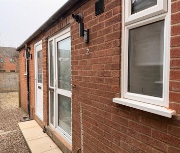 2 bedroom maisonette to rent - Photo 4