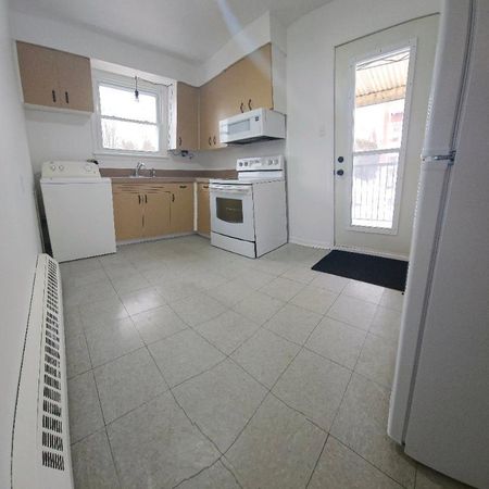 3-1/2 Université de Sherbrooke Électros Chauffé WI-FI - Photo 4