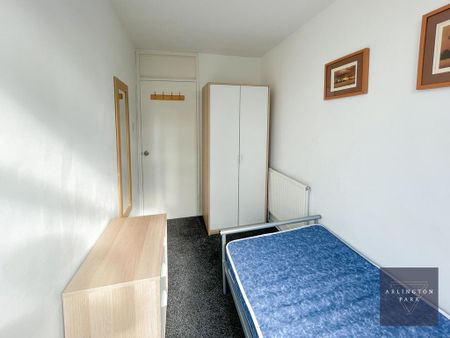 4 bedroom private hall to rent - Photo 4