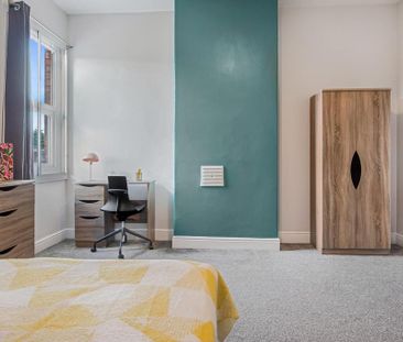 2 bedroom flat to rent - Photo 2