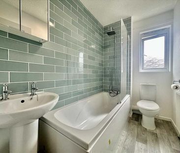 2 bedroom semi-detached house to rent - Photo 3