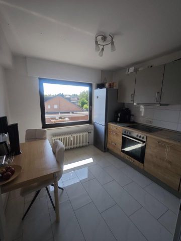 Moderne 2 Zimmer Wohnung mit EBK, Balkon und Stellplatz - Photo 2