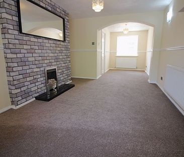 Highgrove Close, Willenhall - Photo 2