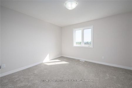 For Lease - 359 KENNINGTON Way, London South, Ontario - Photo 4