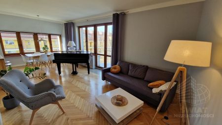 Stylowe mieszkanie na Starym Mieście - 2 pok - Zdjęcie 2