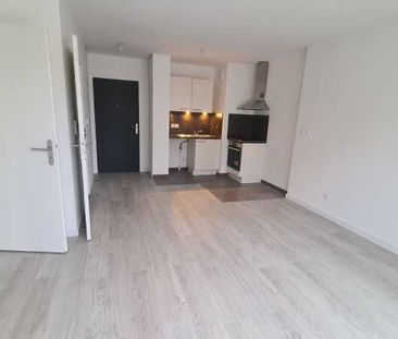 Location Appartement 2 pièces 38m² ORLEANS 45000 - Photo 5