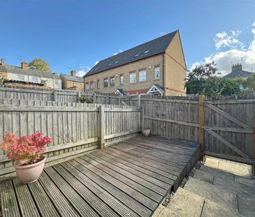 2 bedroom terraced house to rent - Photo 1