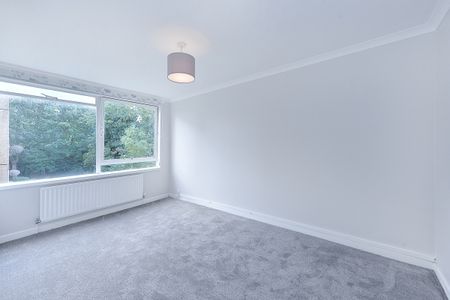 3 bedroom maisonette to rent - Photo 4