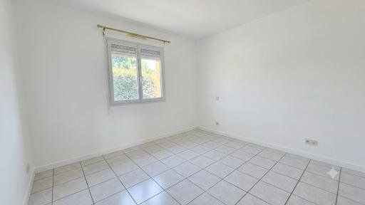 Location / Maison T5 - Photo 1