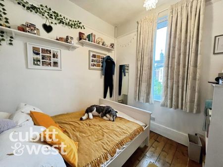 5 bedroom terraced house to rent - Photo 4