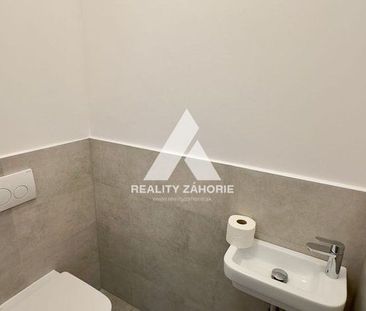 Na prenájom novostavba 2-izbového bytu s predzáhradkou Na majeri v ... – Fotografia 2