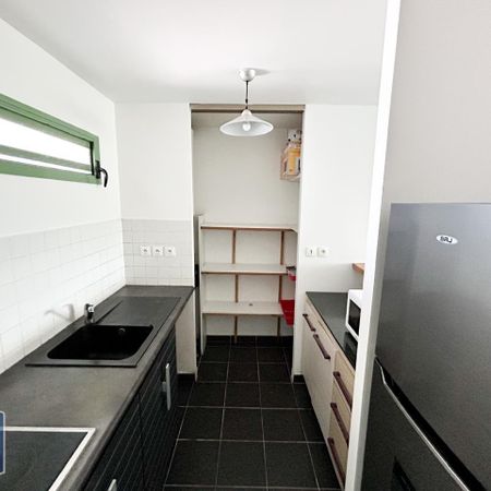 Location Appartement 2 pièces 62m² LE TAMPON 97430 - Photo 3