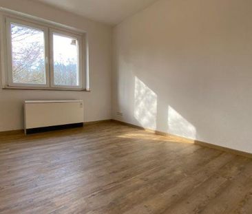 *** Riskieren Sie einen Blick! Charmante Altbauwohnung mit Duschbad... - Photo 1